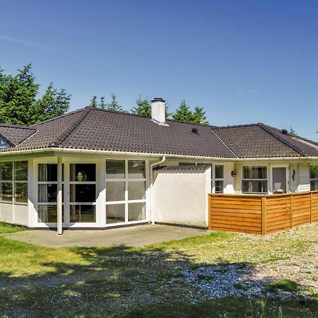 Amazing Home In Blavand With Sauna Экстерьер фото